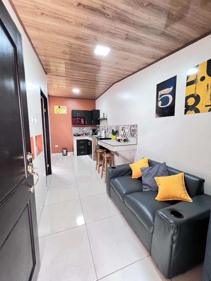 Apartamento H Gonzalez 14 Apartment Alajuela ภายนอก รูปภาพ